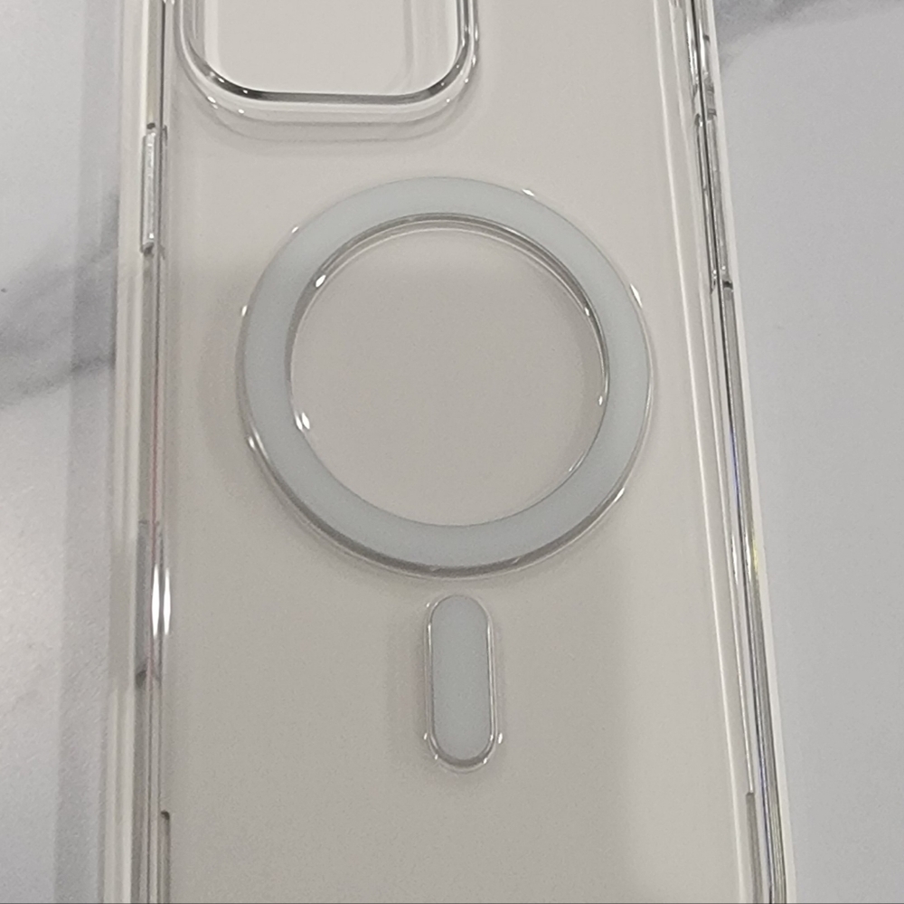 Apple iPhone 16 Pro Max Clear Case, With MagSafe - Picture 6 of 6